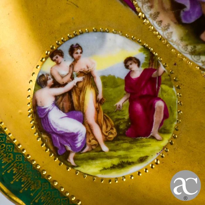 Prato decorativo em porcelana europeia, séc. XIX