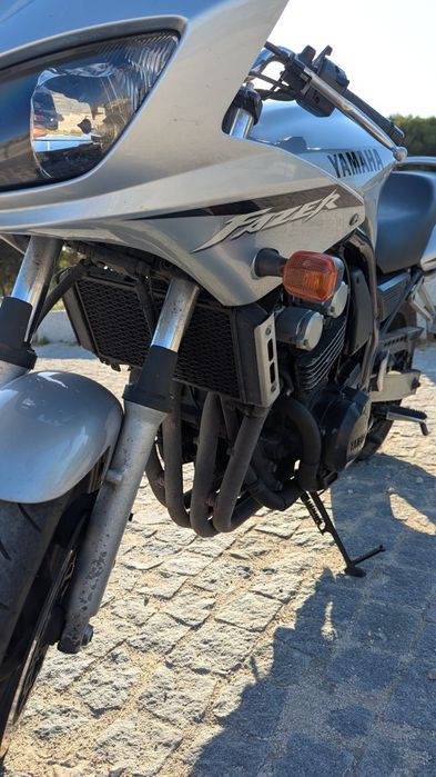 Yamaha FZS 600 FAZER