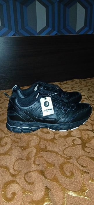 Чоловічі кросівки Bona