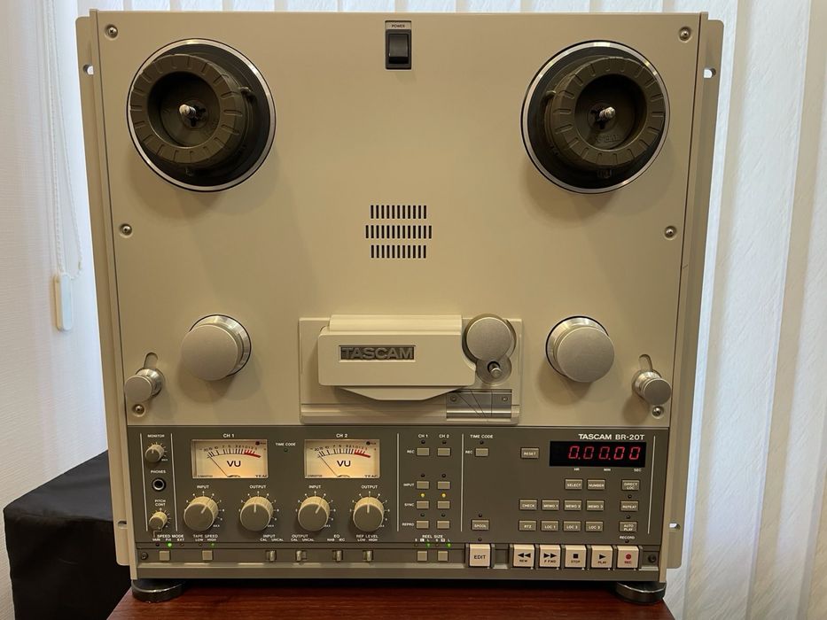 Катушечный магнитафон Tascam BR20T