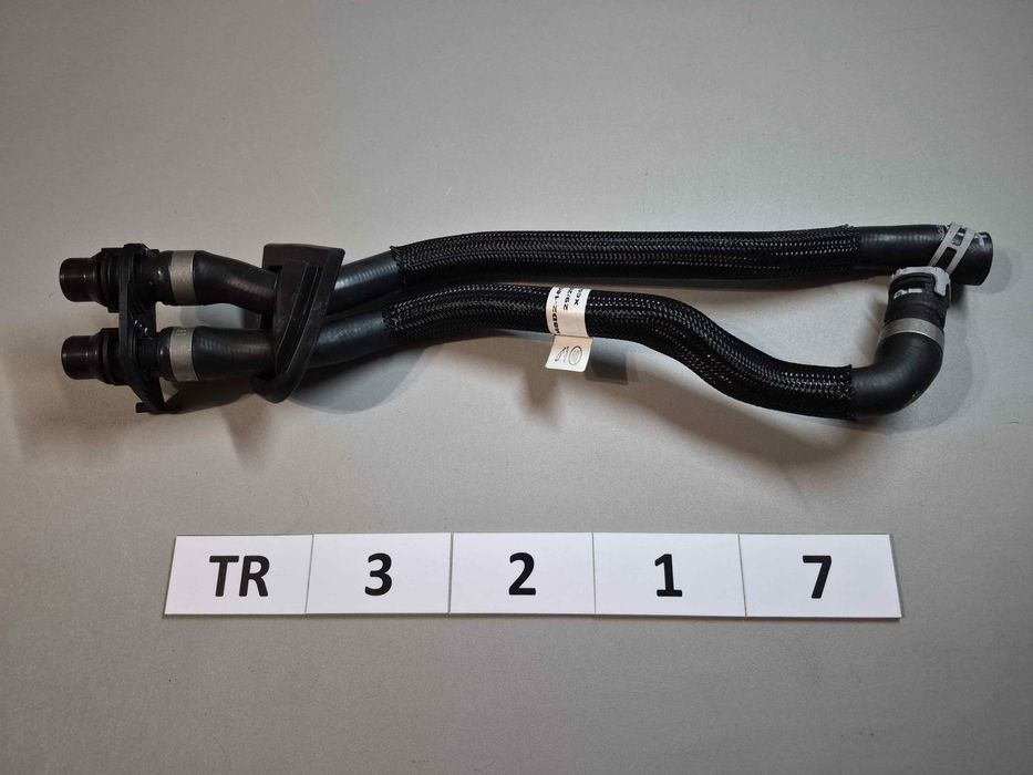 Land Rover Evoque L551 18- патрубок системи охолодження TR3217 M8D218