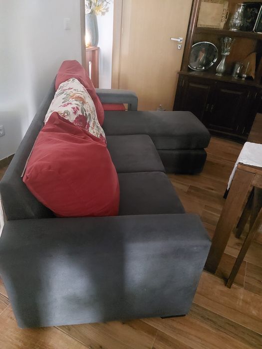 Vende-se sofá com chaise longa reversível