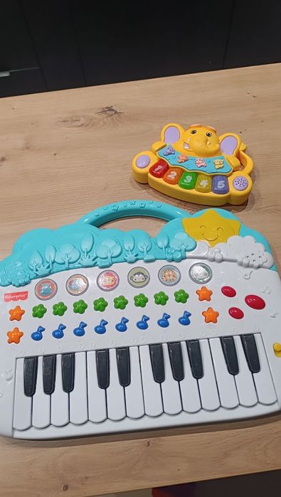 Pianinko organki Fisher Price i drugie gratis