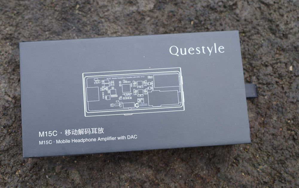 Przenośny DAC słuchawkowy Questyle M15C