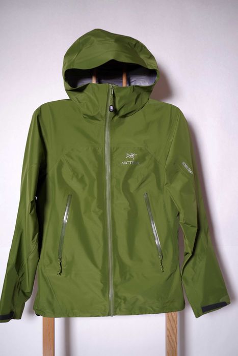 Дощовик Arc'teryx Zeta LT Jacket оригінал S розмір стан нова річ сток