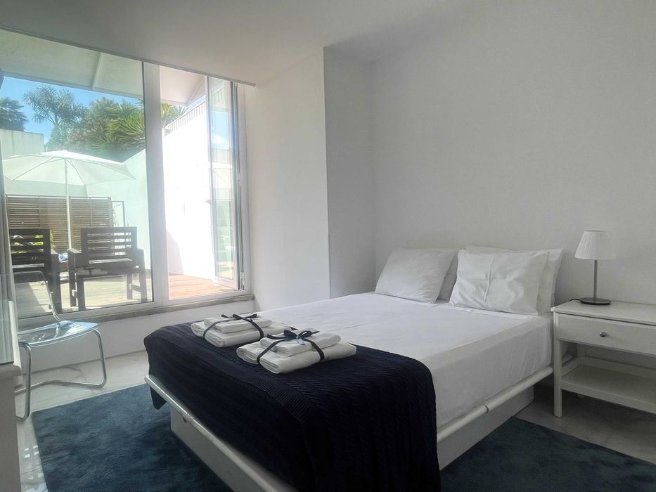 T6 com piscina e grande jardim