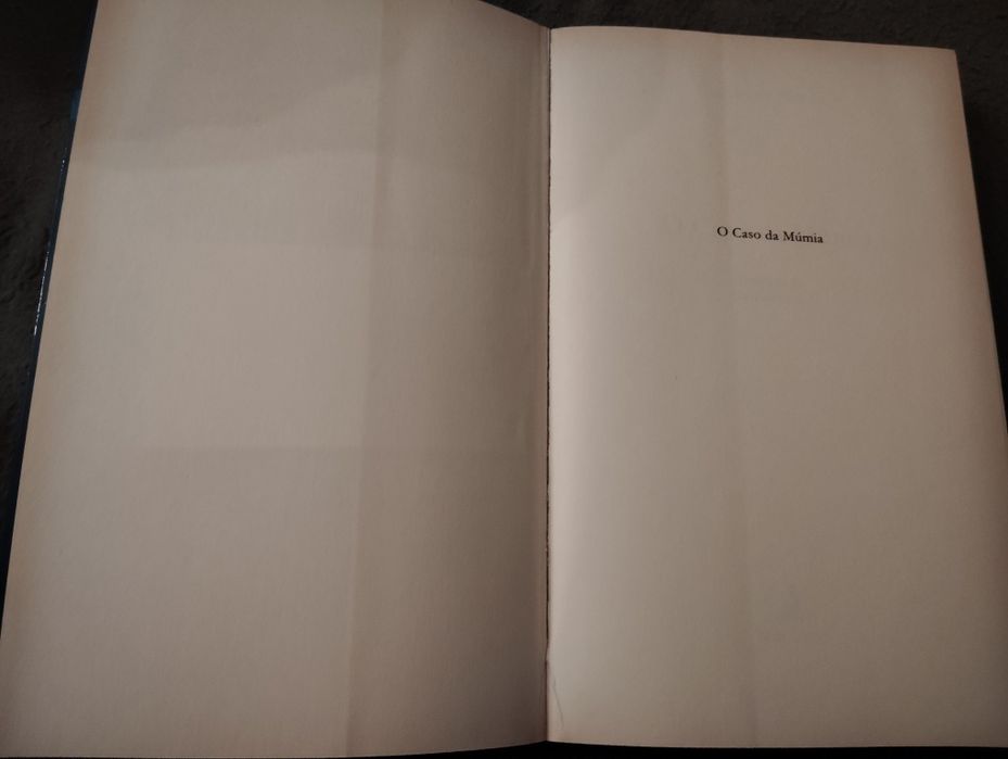 Livros da Escritora Elizabeth Peters Usados