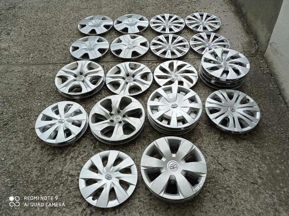 Колпаки 14-17 Toyota Corolla Auris Rav4 CAMRY YARIS Prius ковпаки ориг