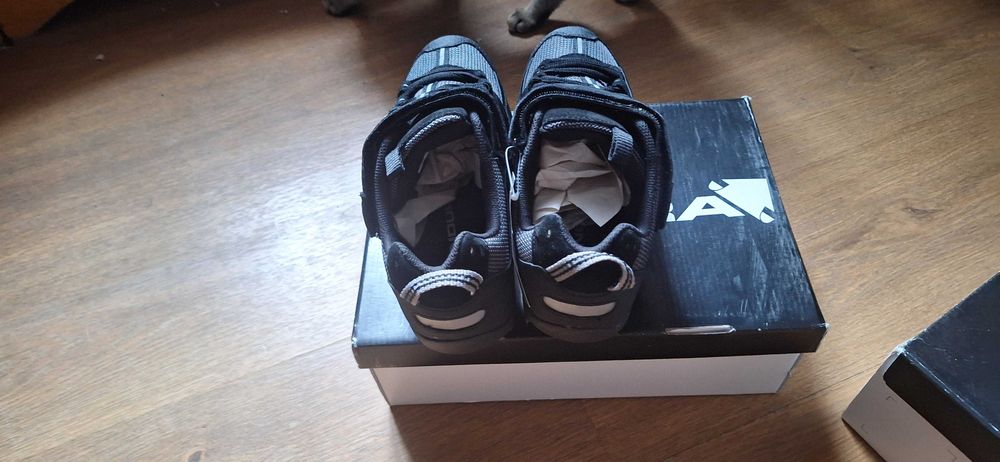 Buty endura czarne
