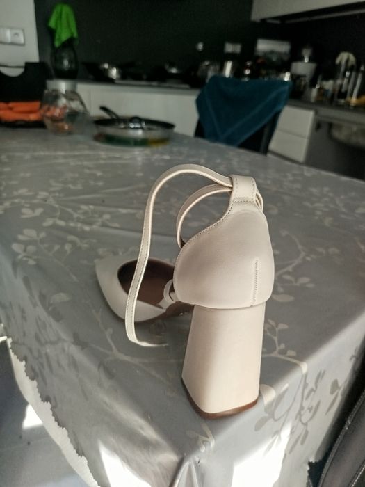 Sapato de salto alto