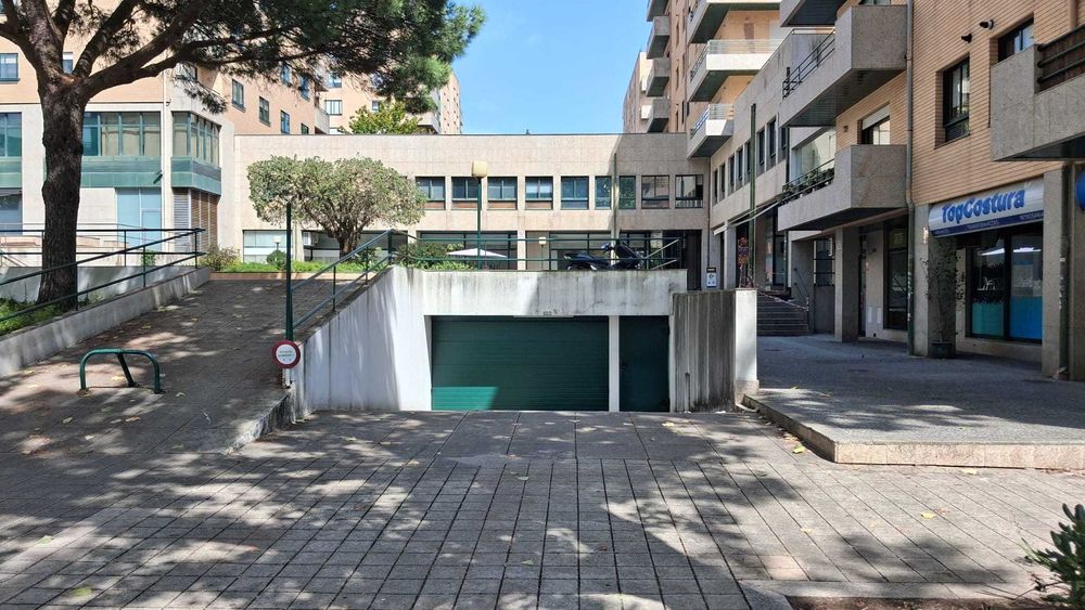 Lugar Garagem Ramalde