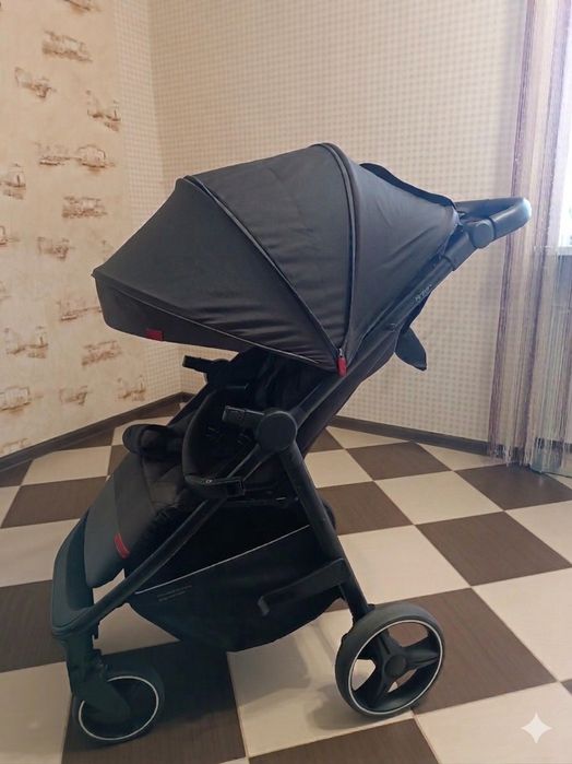 Коляска прогулянкова Carrello Bravo