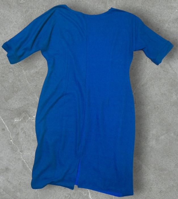 Синє жіноче плаття