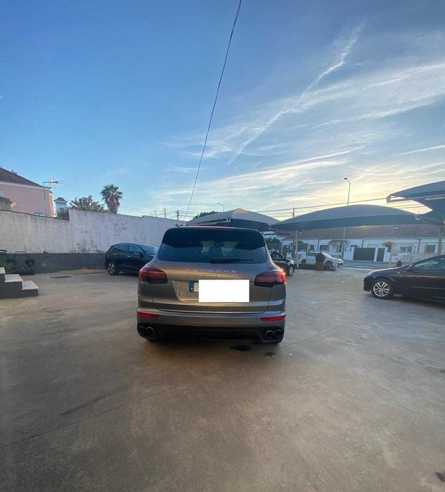Porsche Cayenne S E-Hybrid
