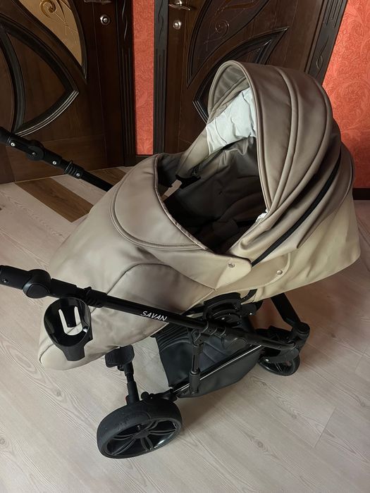 Дитяча коляска 3 в 1