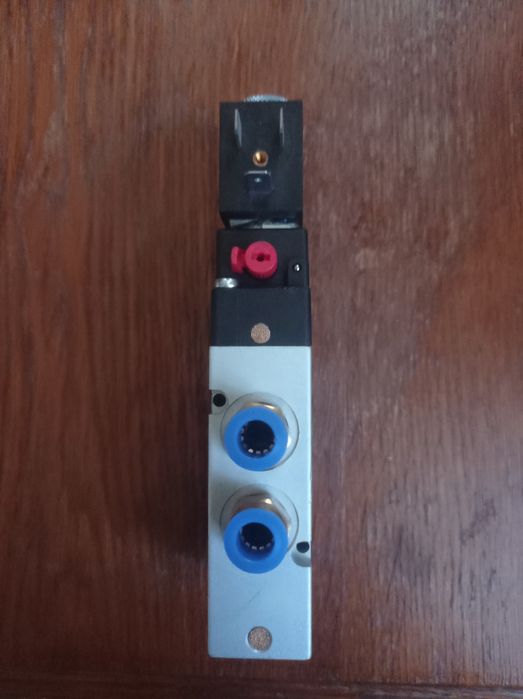 Пневморозподільник Camozzi 354-015-02IL