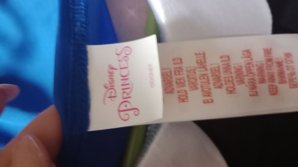 Strój Królewna Śnieżka 4-7 lat