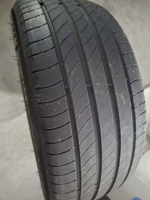 Pneu Michelin Primacy 4 225 45 R17