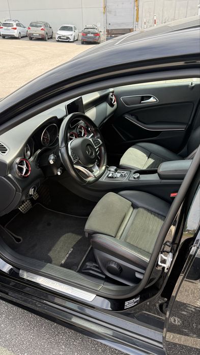 Mercedes A45 AMG facelift 381cv