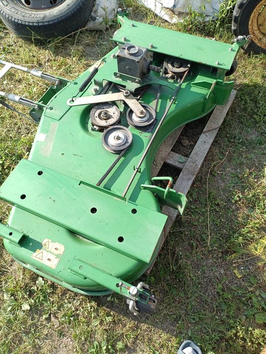 Odkurzaż komunalny z kosiskiem