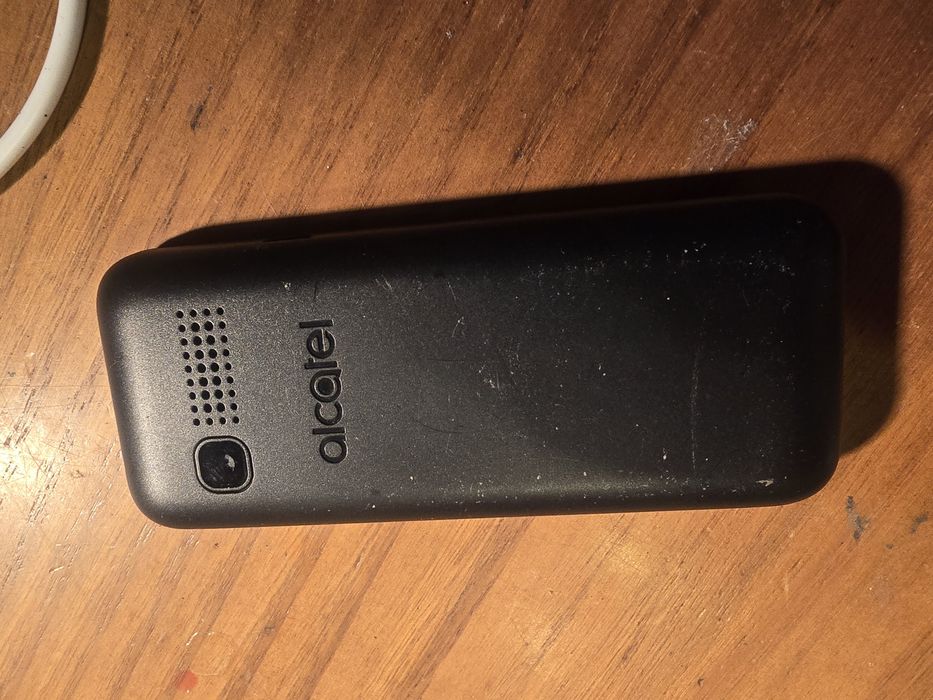 Telemovel de teclas em estado bom