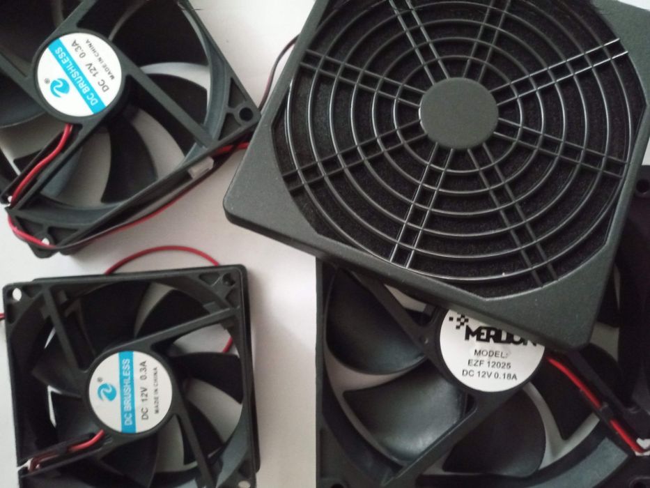 аксессуар кулер  Новый вентилятор 12 /24 40мм для электроники 4010