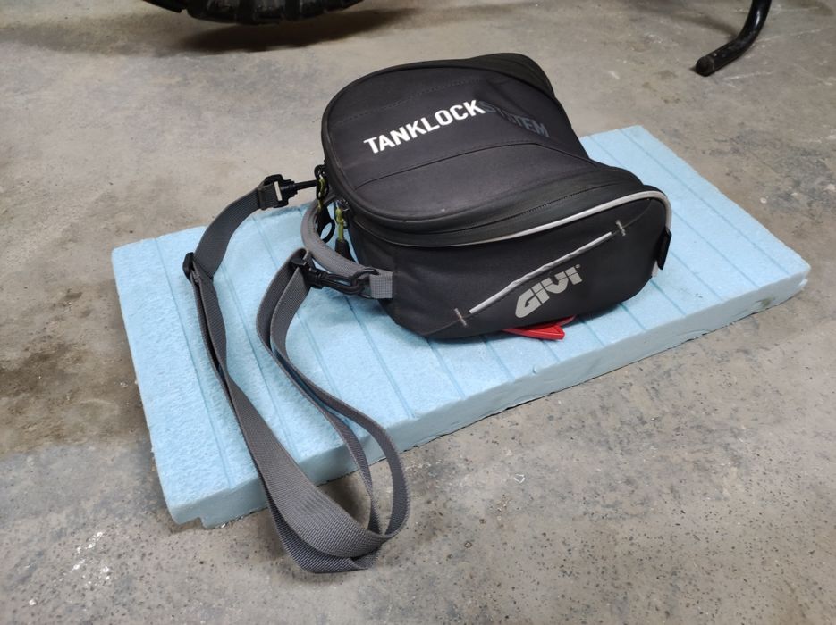 сумка на бак givi tanklock