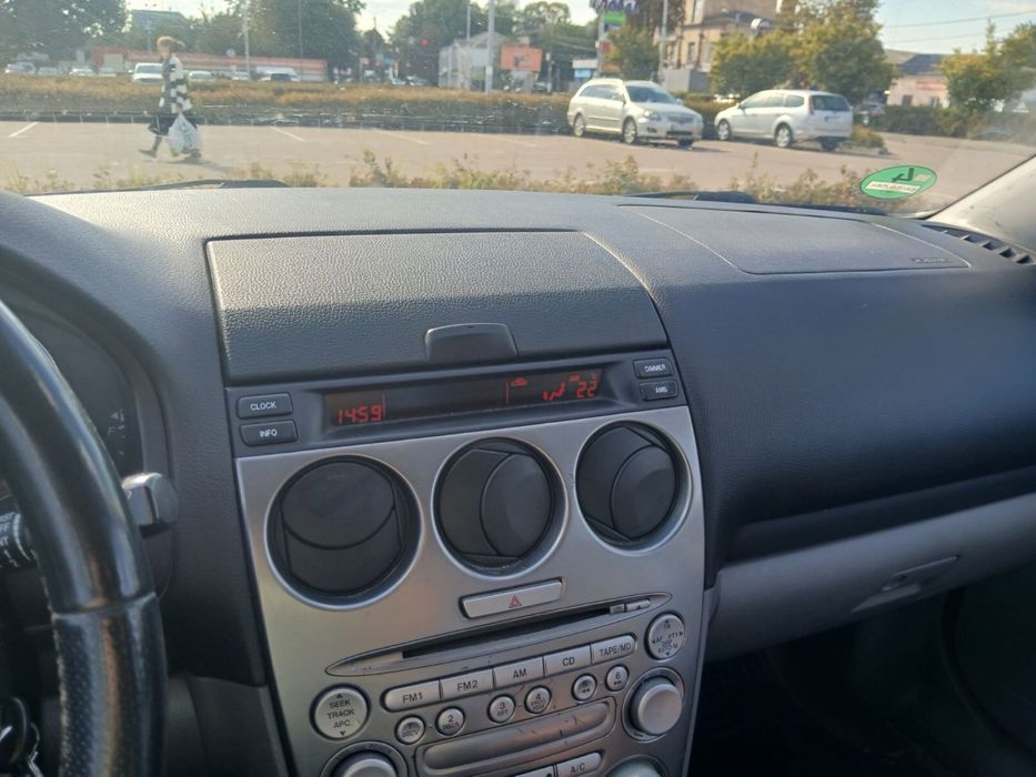 Машина mazda 6 2005 года