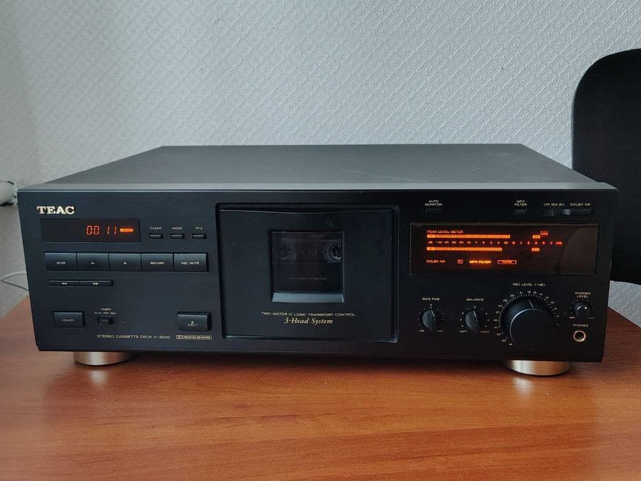 Кассетная дека TEAC V-3000