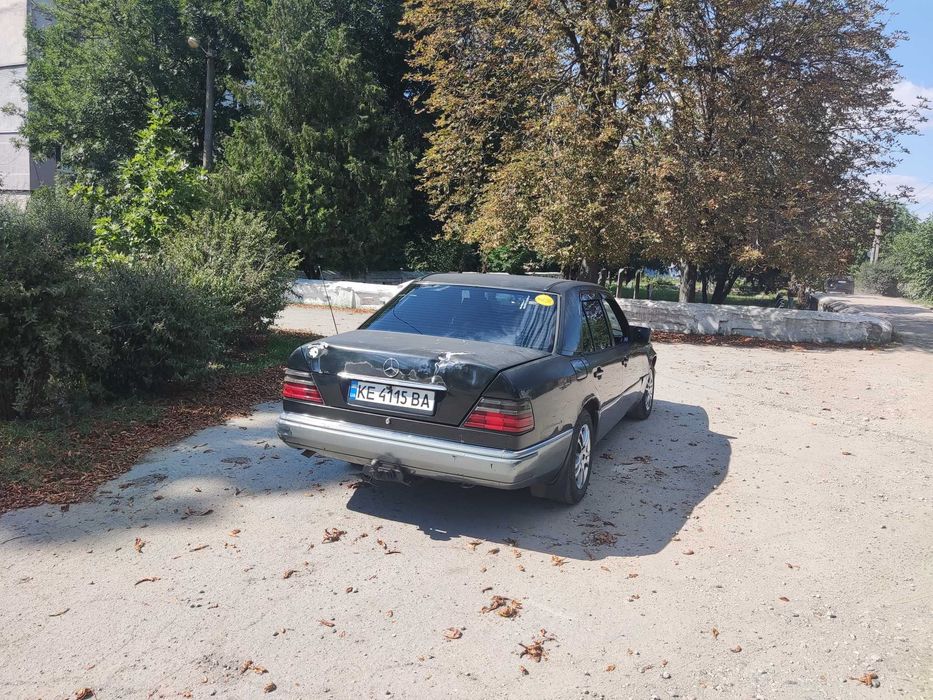 Продам Мерседес w124 рестайлинг