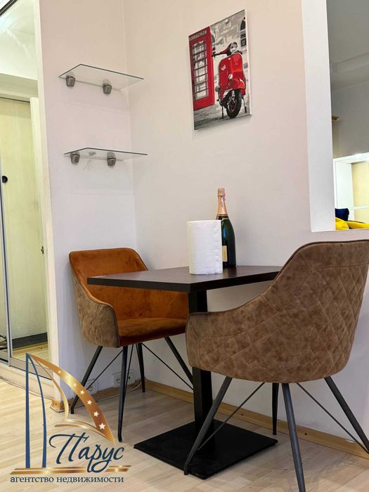 1-кімнатна  Південноукраїнська 5/5