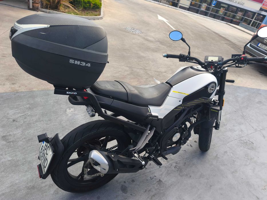 Vendo Benelli leoncino 125cc 2023
