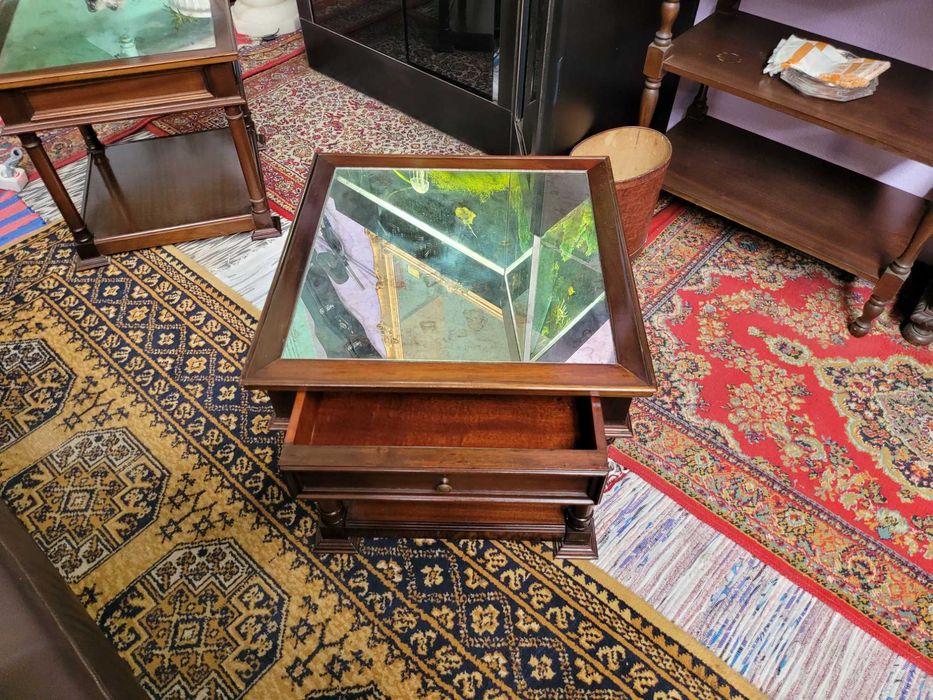 Solid Wood Coffee Table with Drawer and Mirrored Top64584265127169123