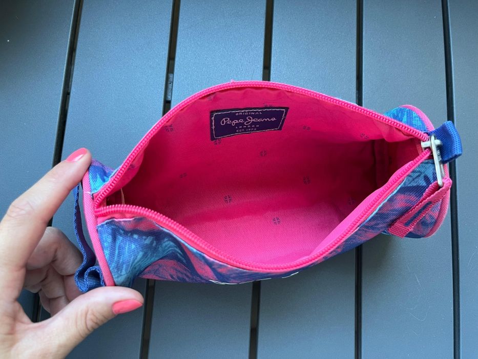 Estojo escolar cilíndrico Pepe Jeans