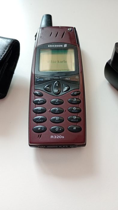 Telefon komórkowy Ericsson r320s