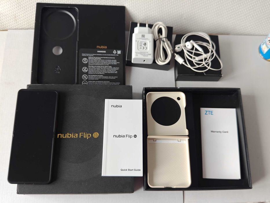 Smartfon Nubia Flip 8 GB / 256 GB 5G DualSim Czarny Cosmic Black
