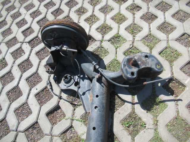 , B-MAX belka tyl os