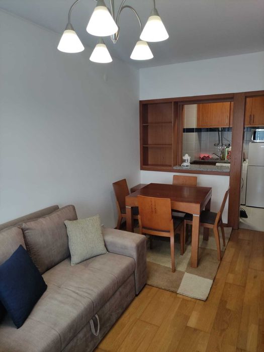 Arrenda-se apartamento T1, no centro da cidade do Porto