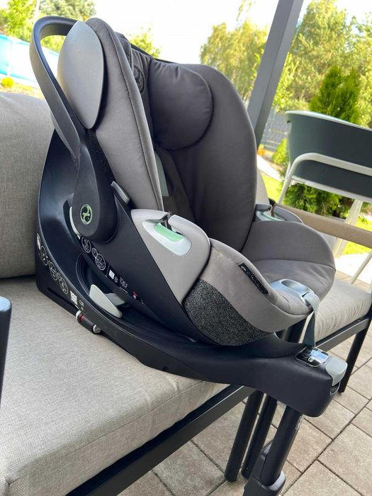 cybex cloud t i-size z bazą