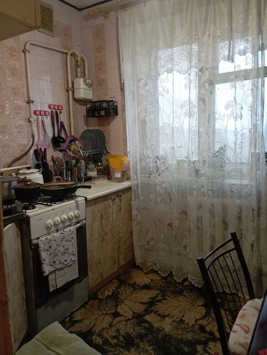 Продається 2-кімнатна кв-ра, 5-й повирх, 5-ти эт. буд, вул.Коротченко.