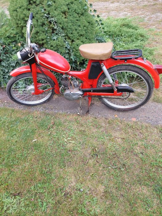 Motorower zabytek Komar na pedała 1963 rok.