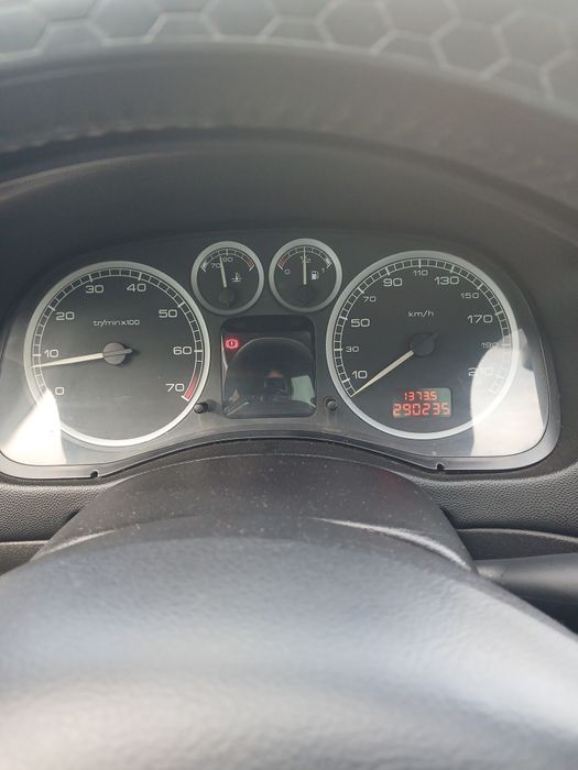 Peugeot 307 de 7 lugares 2004 gasolina super económico  ac carregado