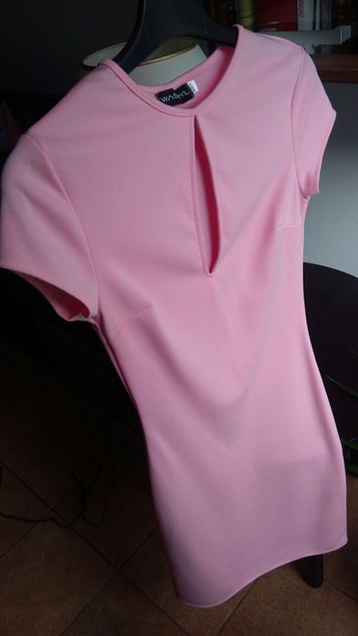 Śliczna sukienka pudrowy róż XS/S