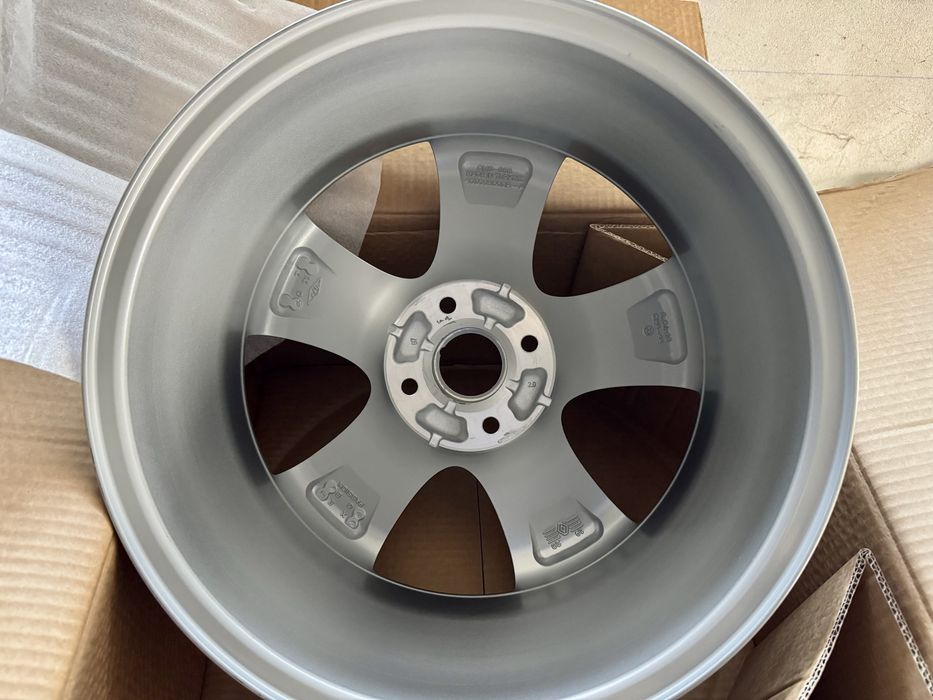 Felgi aluminiowe 16 4x100 Renault Nissan Dacia