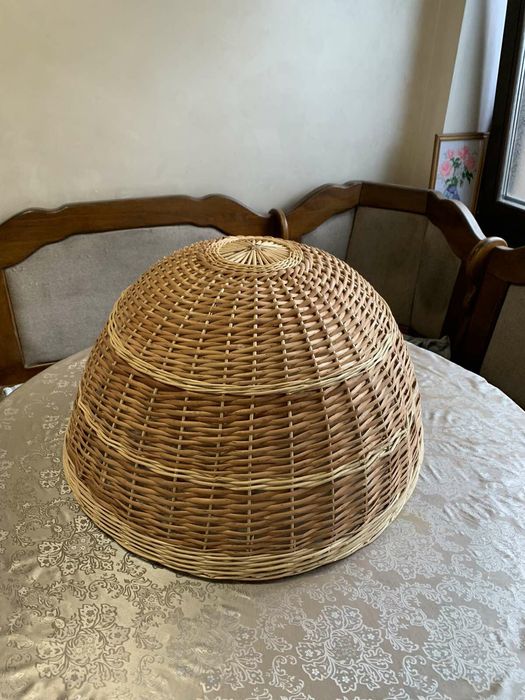 Люстра, абажур і бра з натуральної лози