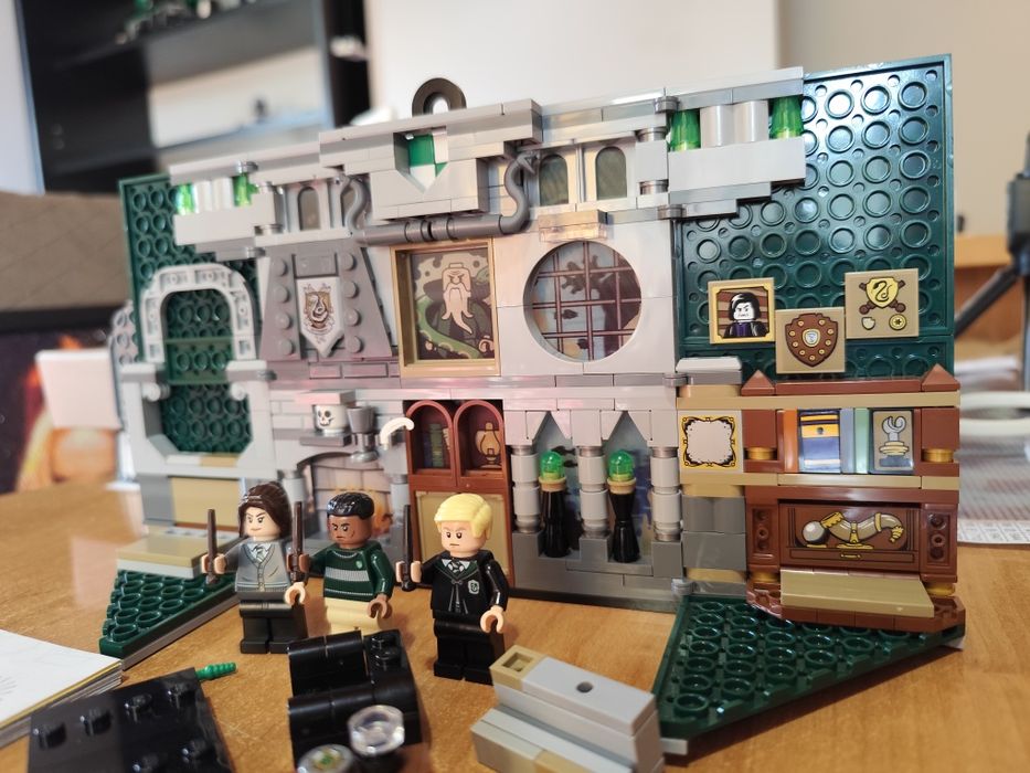 Klocki LEGO Harry Potter Flaga Slytherinu 76410