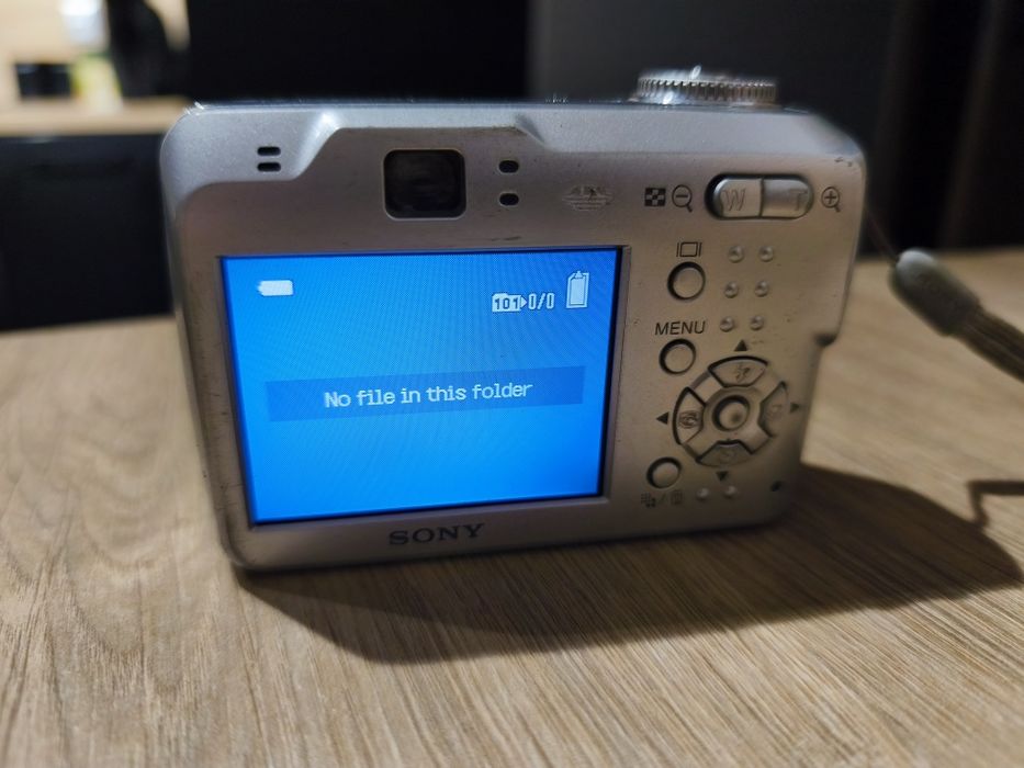 Aparat cyfrowy Sony DSC-S90