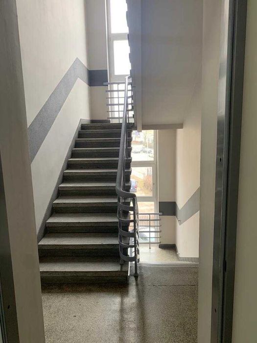 Półpiwnica Ogrze. z WC Lokal 40 m.kw.- Łódź Centrum-Śródmieście