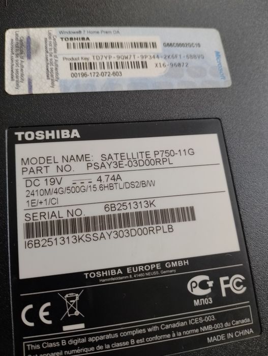 Sprzedam uszkodzony laptop Toshiba Satelliite P750-11g