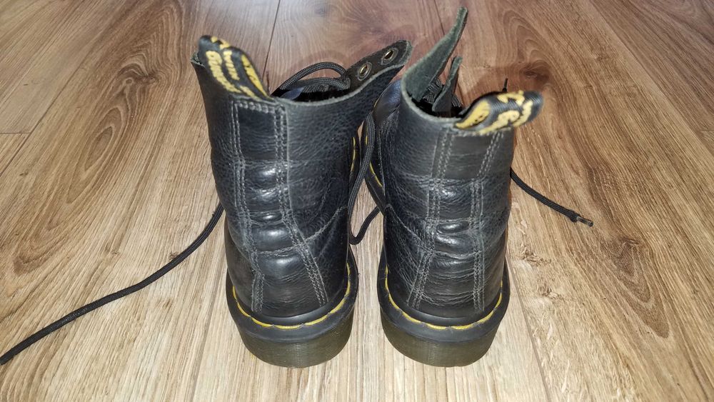 Dr. Martens UK3 35/36 22.5cm czarne buty Skóra* wysokie żółta nitka